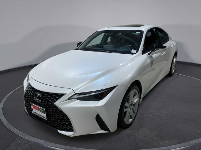 2021 LEXUS IS