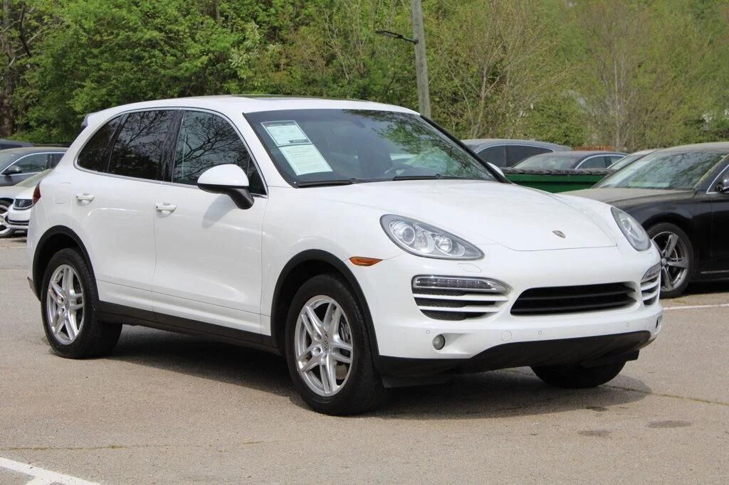2014 PORSCHE Cayenne