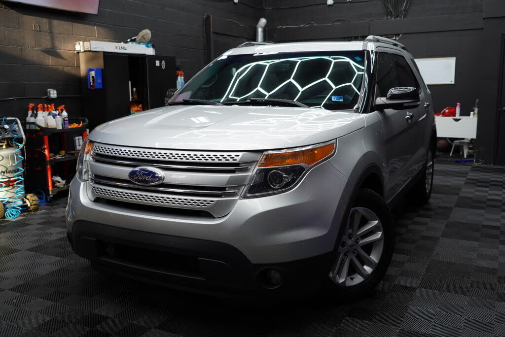 2014 FORD Explorer