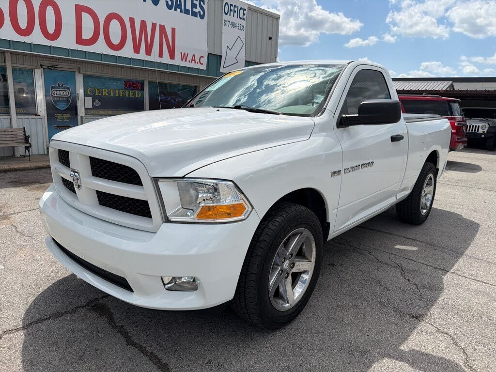 2012 DODGE Ram