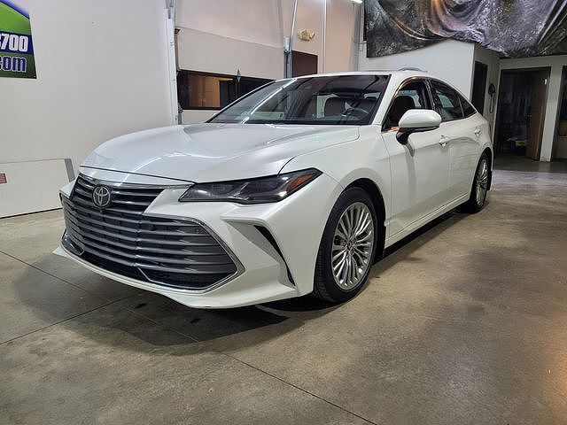 2019 TOYOTA Avalon