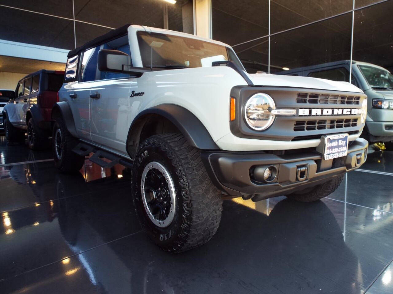 2023 FORD Bronco