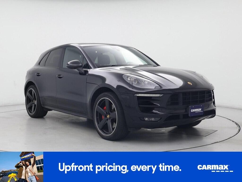 2017 PORSCHE Macan
