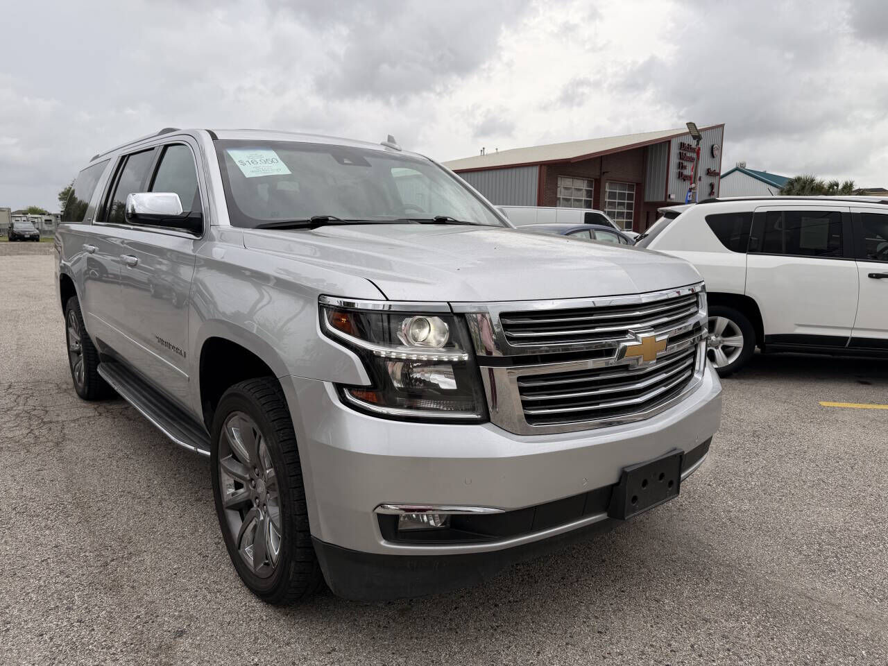 2016 CHEVROLET Suburban