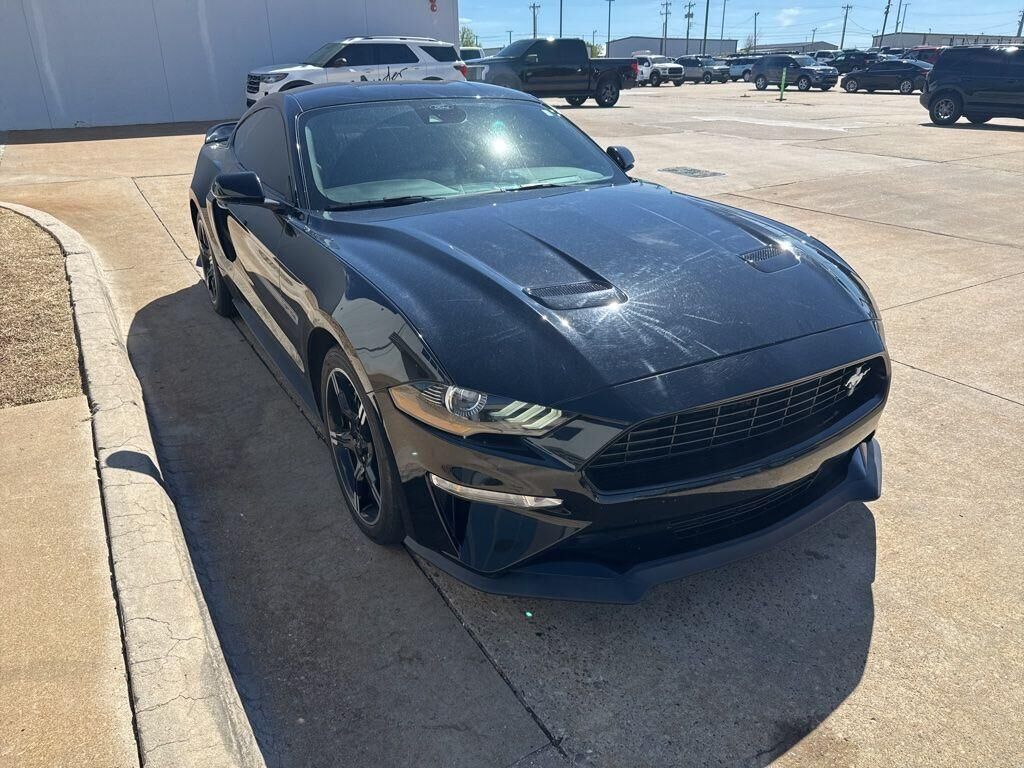 2021 FORD Mustang