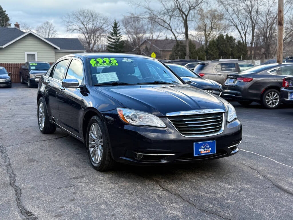 2011 CHRYSLER 200