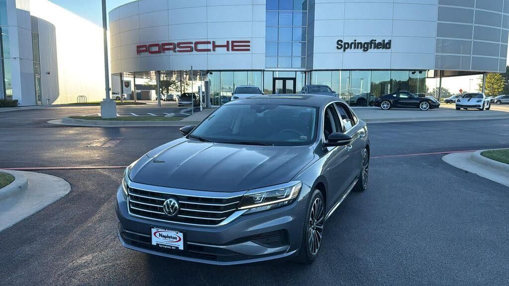 2022 VOLKSWAGEN Passat