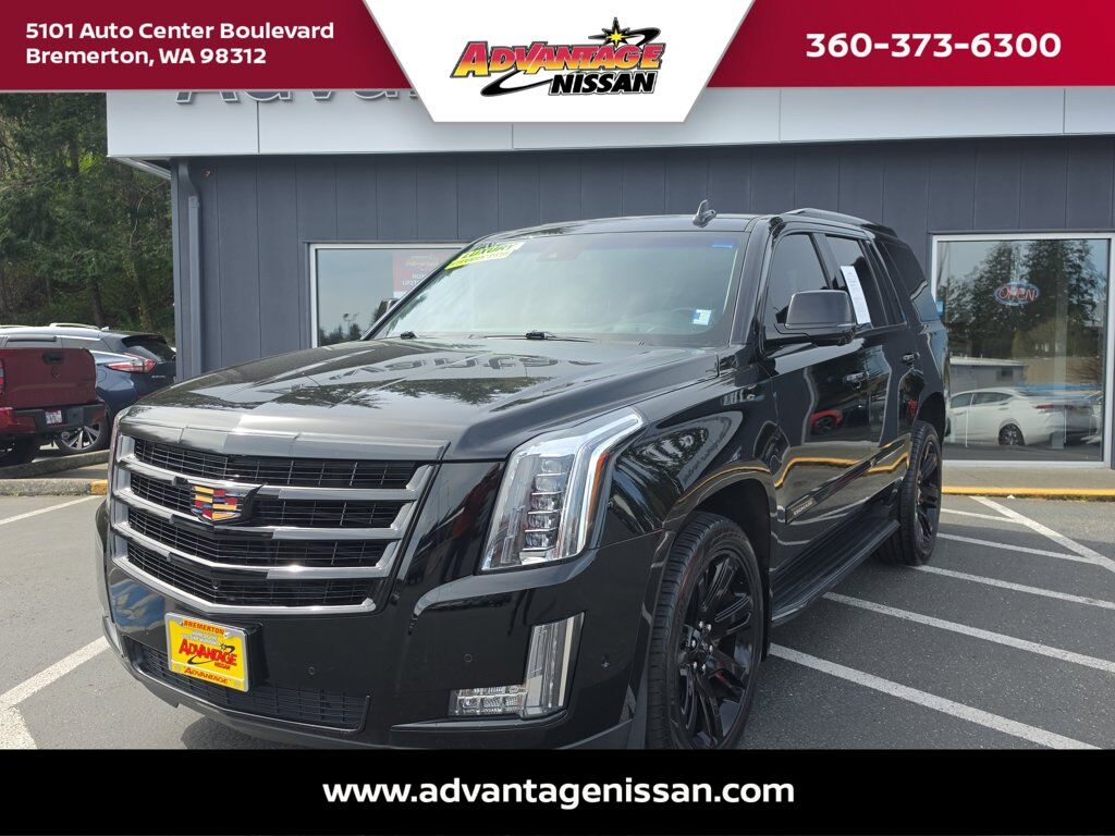 2017 CADILLAC Escalade