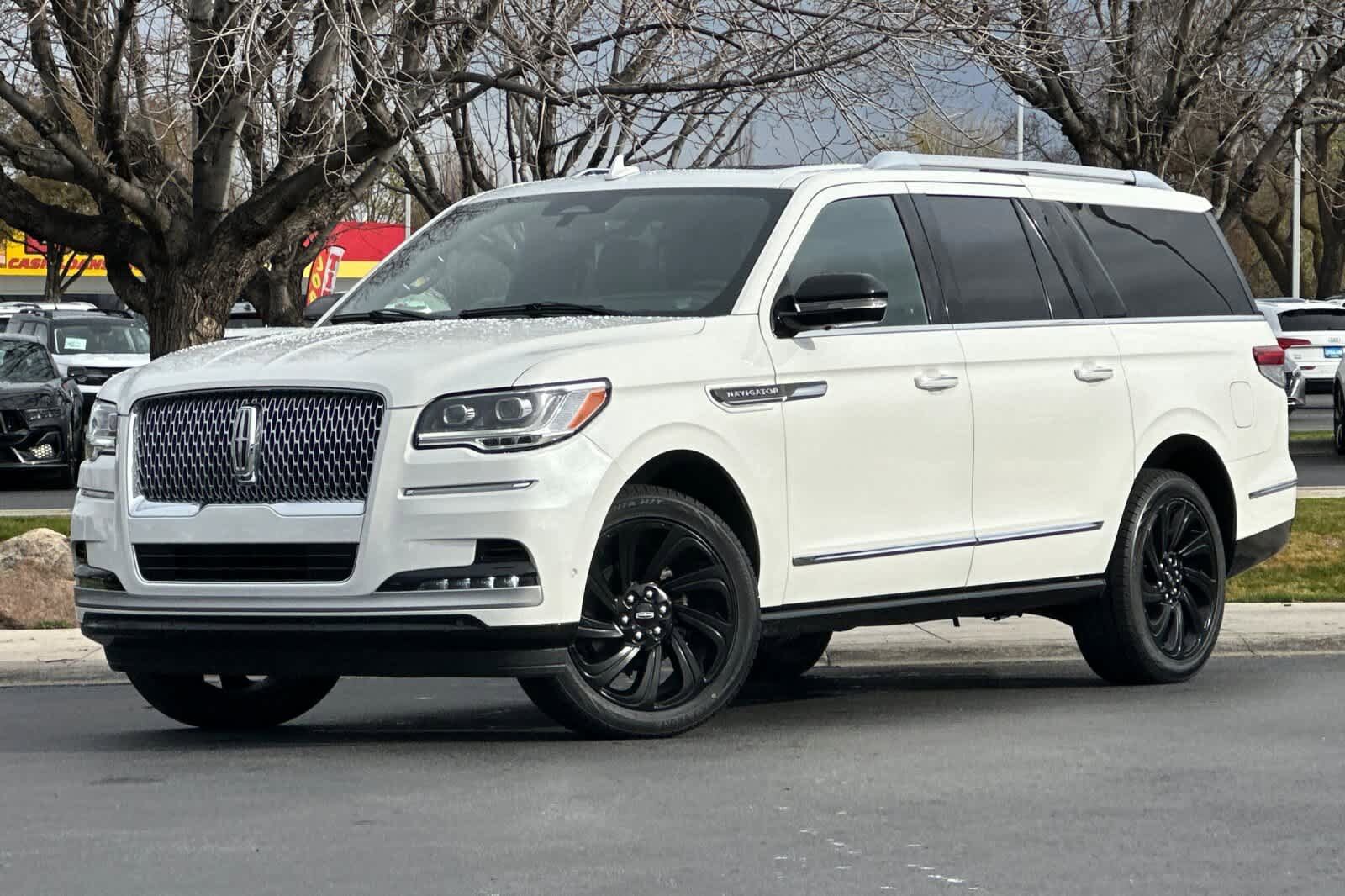 2024 LINCOLN Navigator L