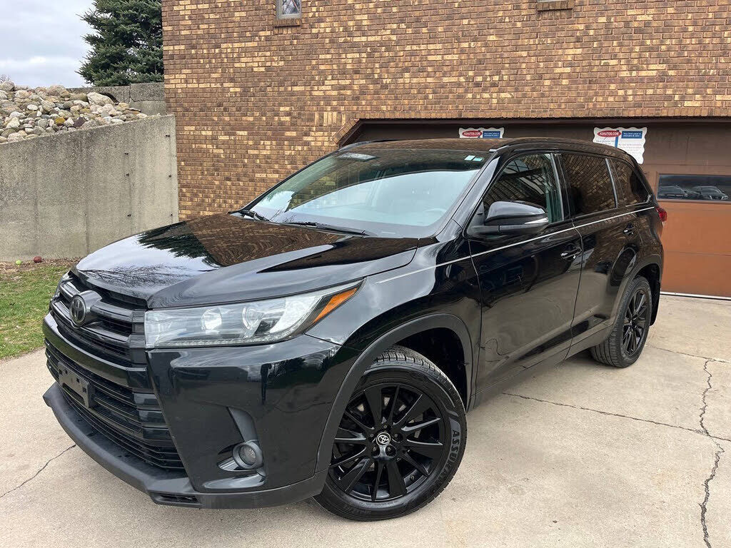 2019 TOYOTA Highlander