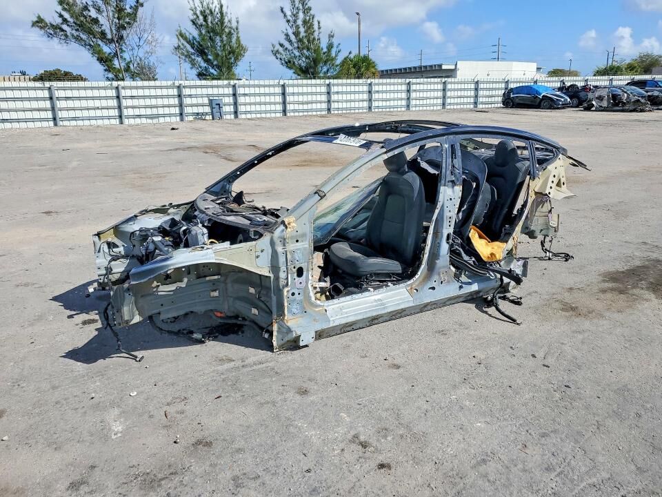 2018 TESLA Model 3