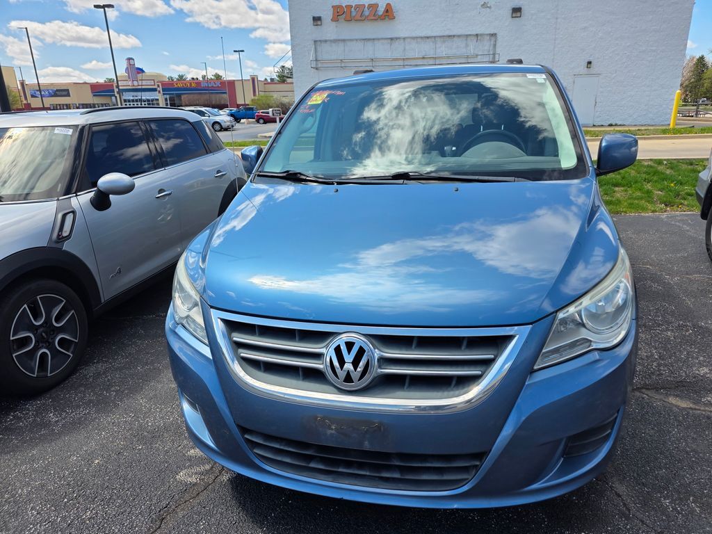 2011 VOLKSWAGEN Routan