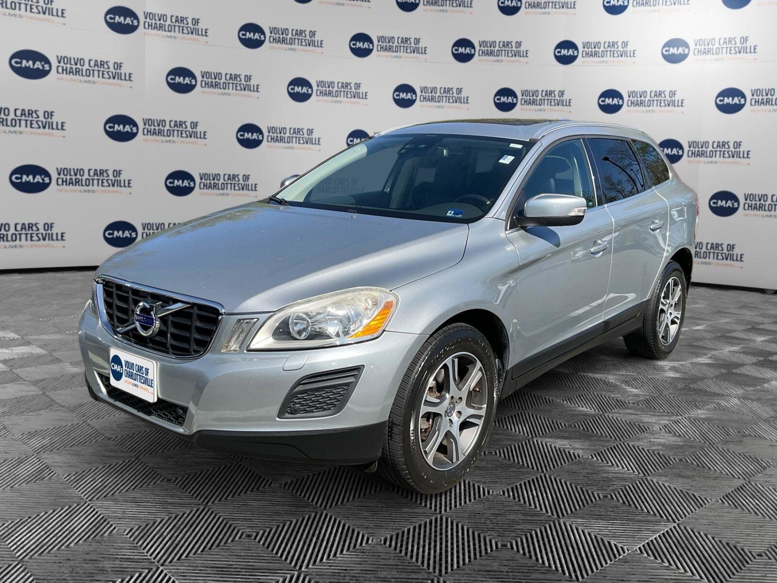 2011 VOLVO XC60