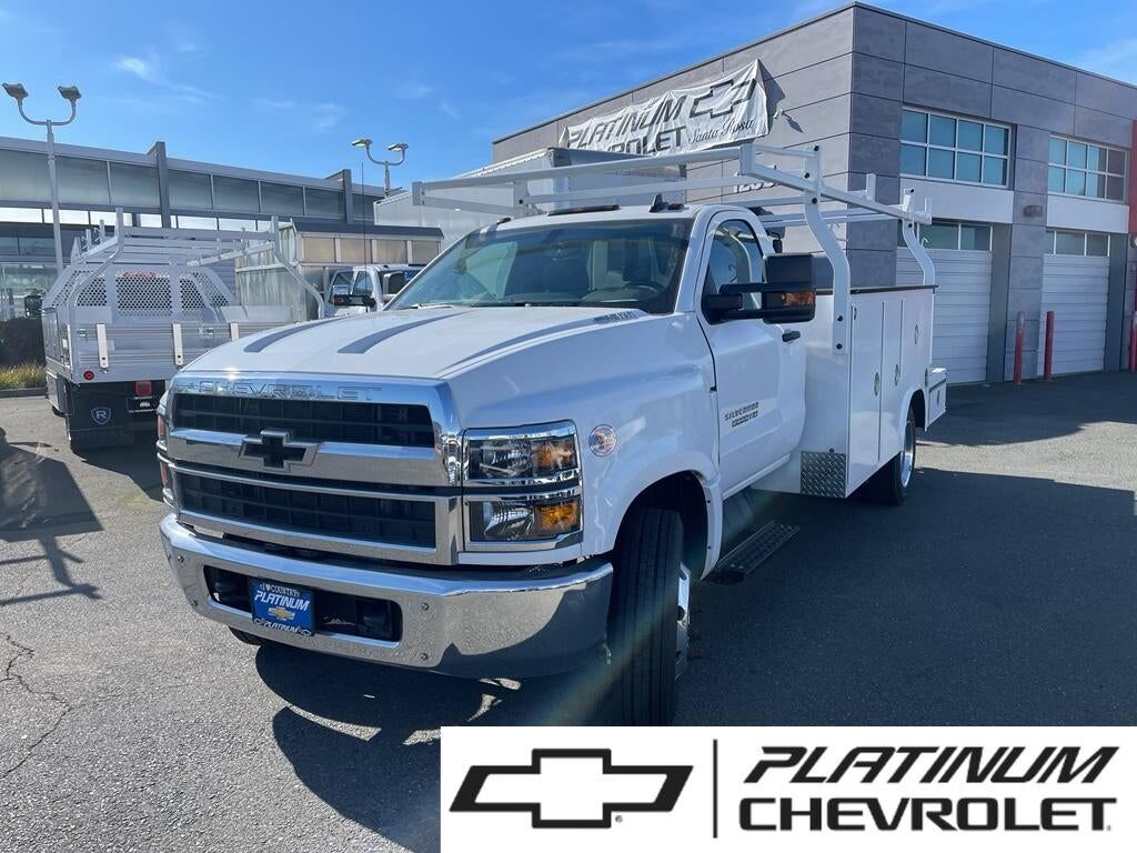 2023 GMC Silverado Medium Duty