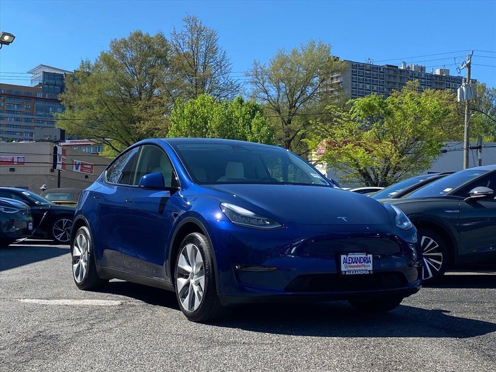 2021 TESLA Model Y