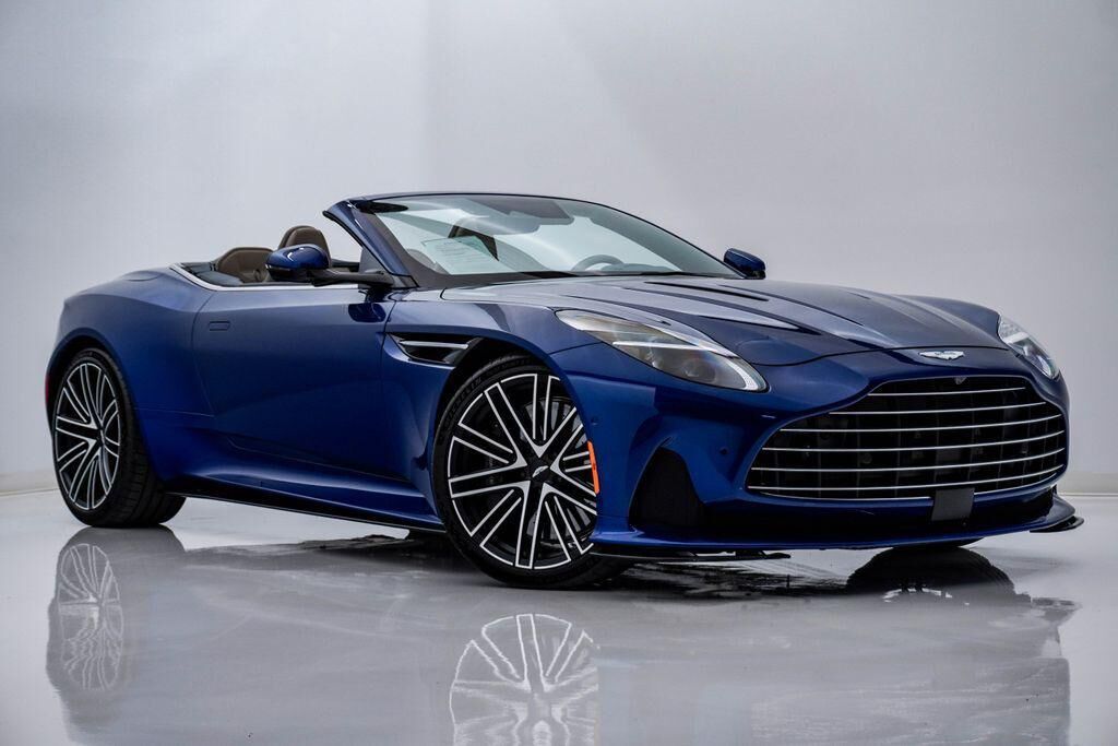 2024 ASTON MARTIN DB12