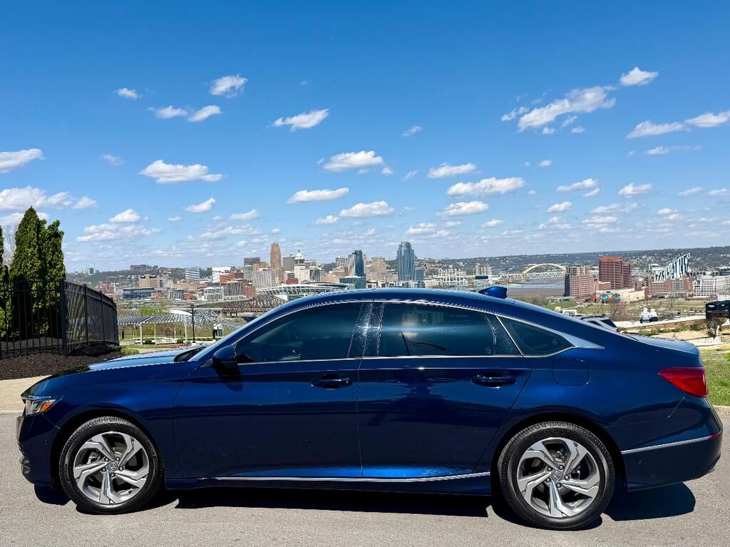 2020 HONDA Accord