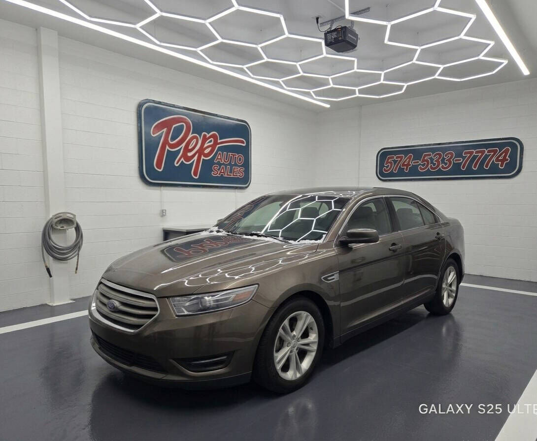 2015 FORD Taurus