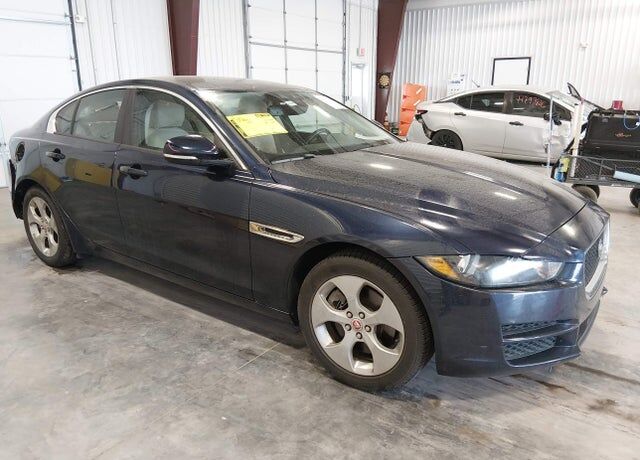 2017 JAGUAR XE