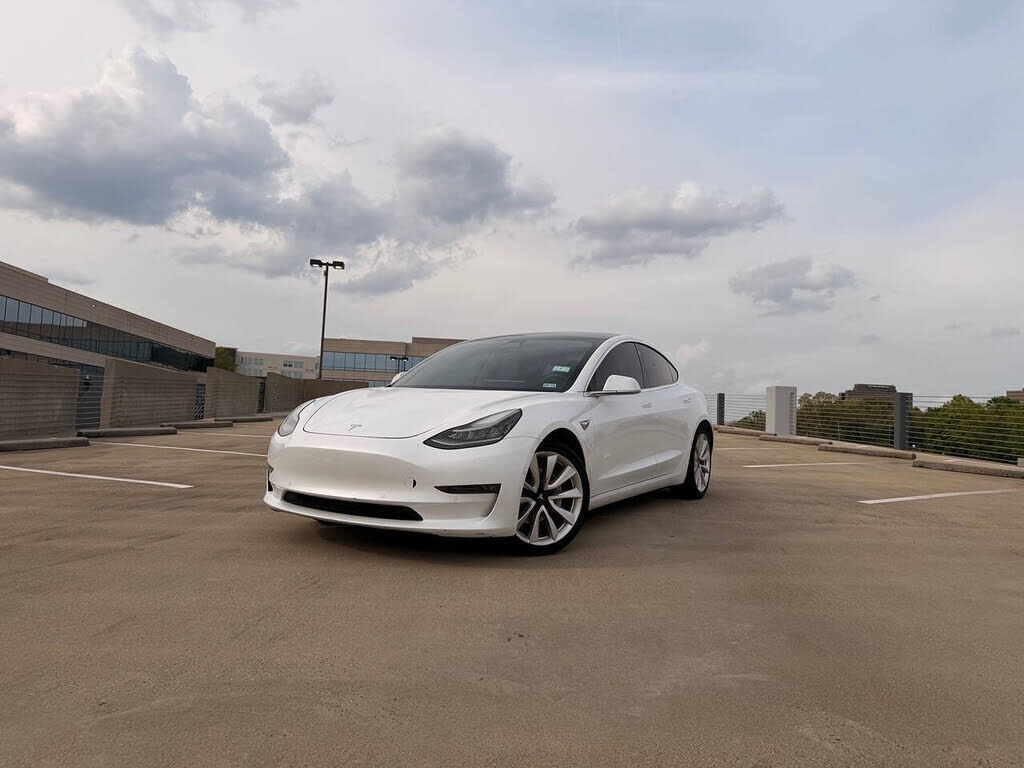 2019 TESLA Model 3