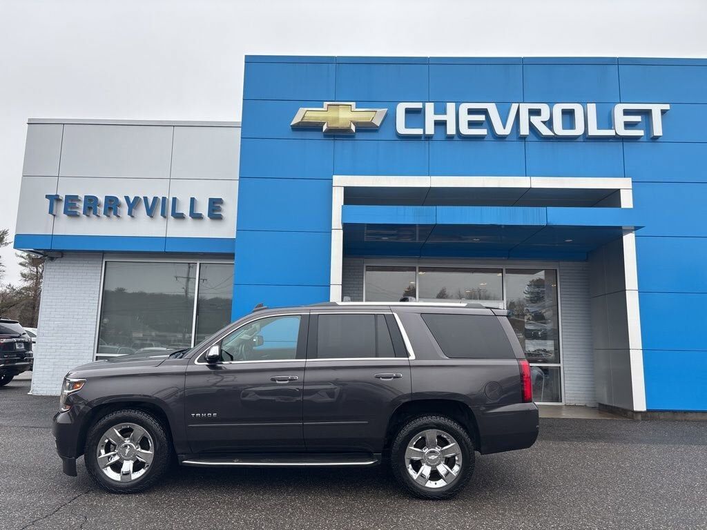 2017 CHEVROLET Tahoe