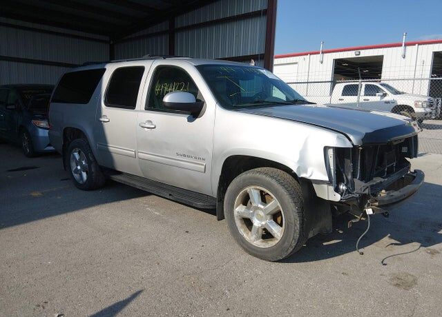 2011 CHEVROLET Suburban