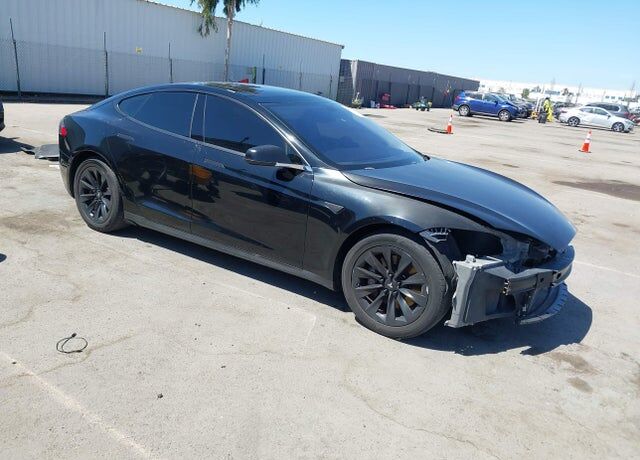 2014 TESLA Model S