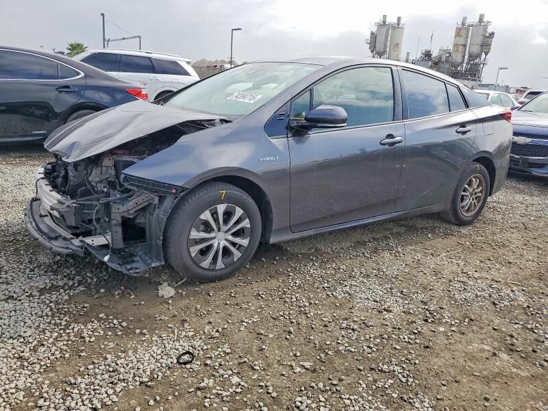 2019 TOYOTA PRIUS