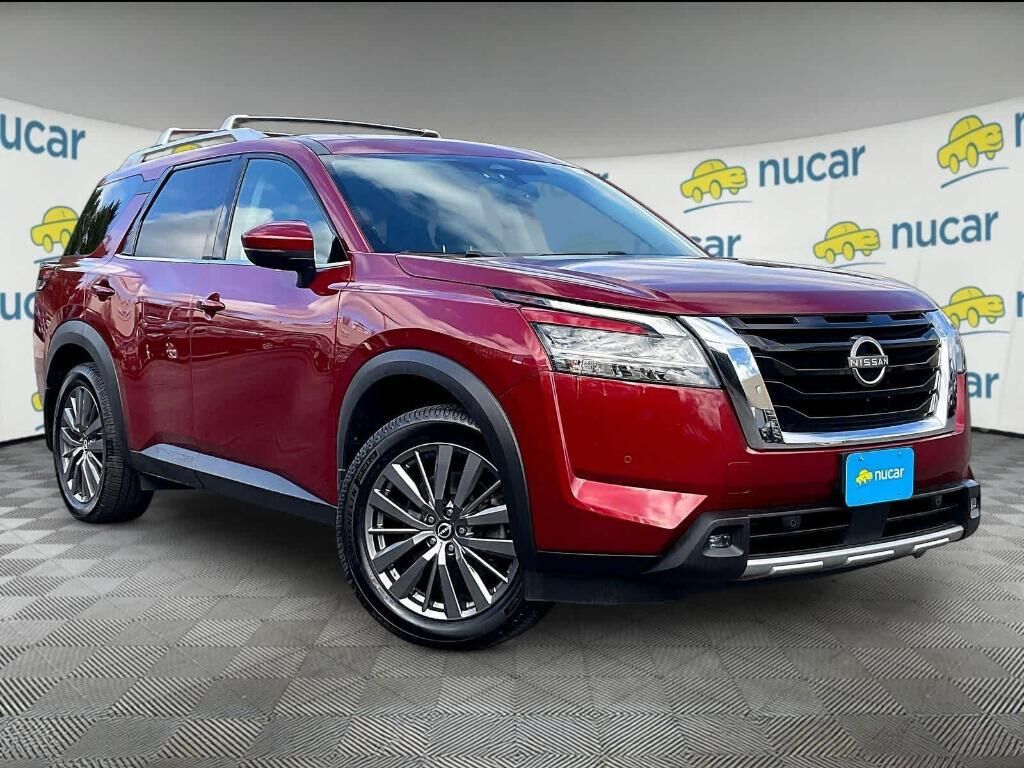 2022 NISSAN Pathfinder