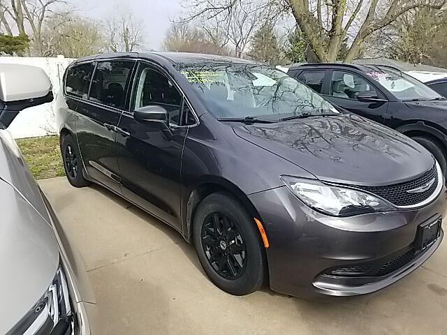 2021 CHRYSLER Voyager