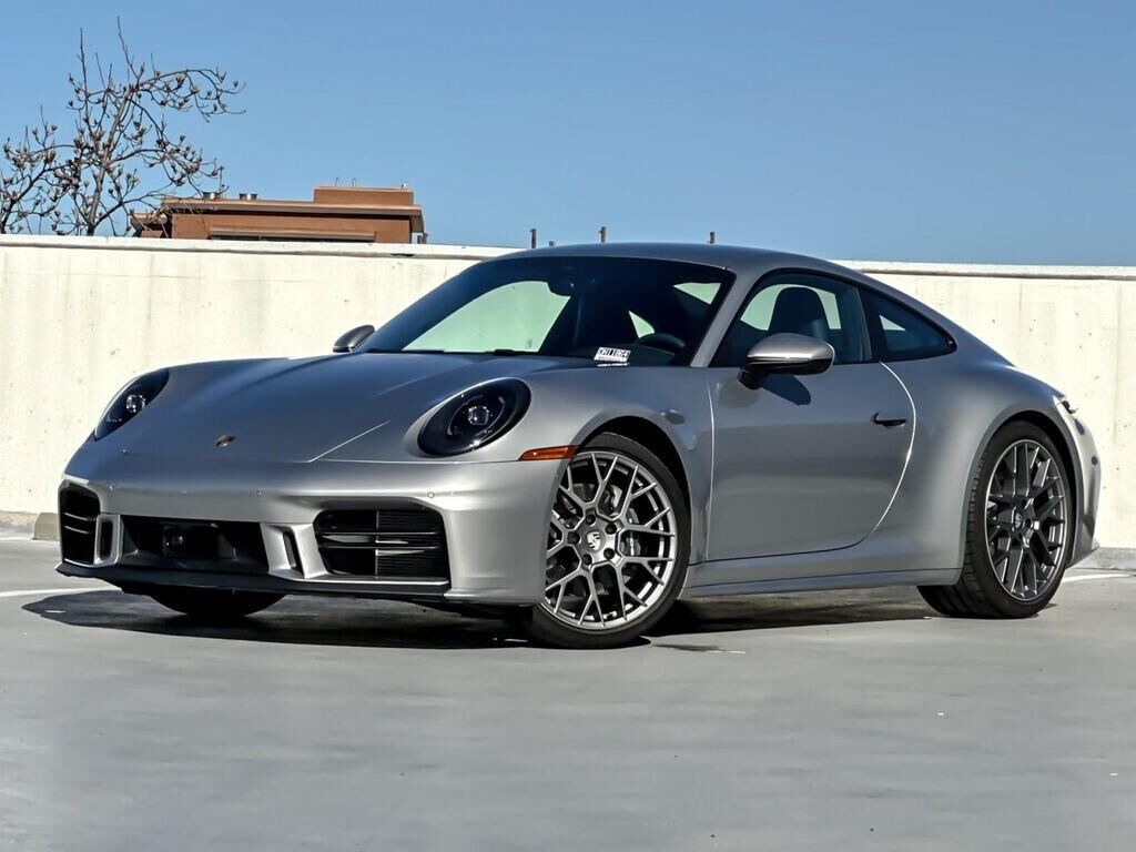 2025 PORSCHE 911