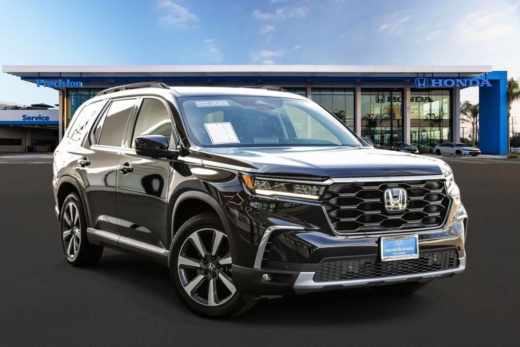 2025 HONDA Pilot