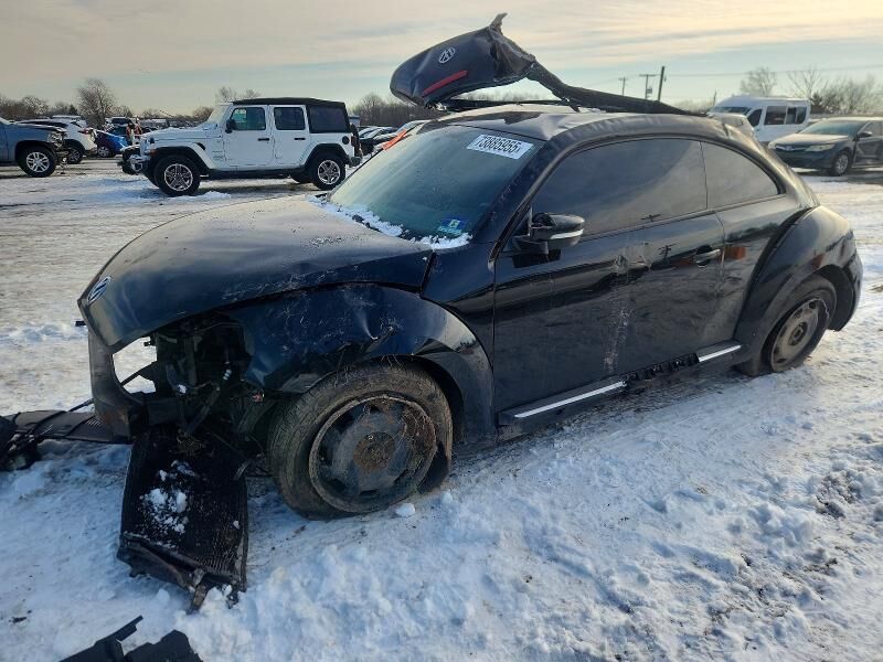 2012 VOLKSWAGEN Beetle