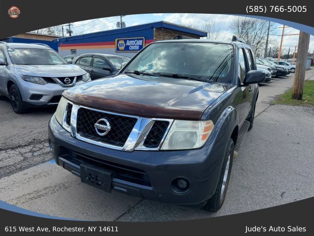 2011 NISSAN Pathfinder