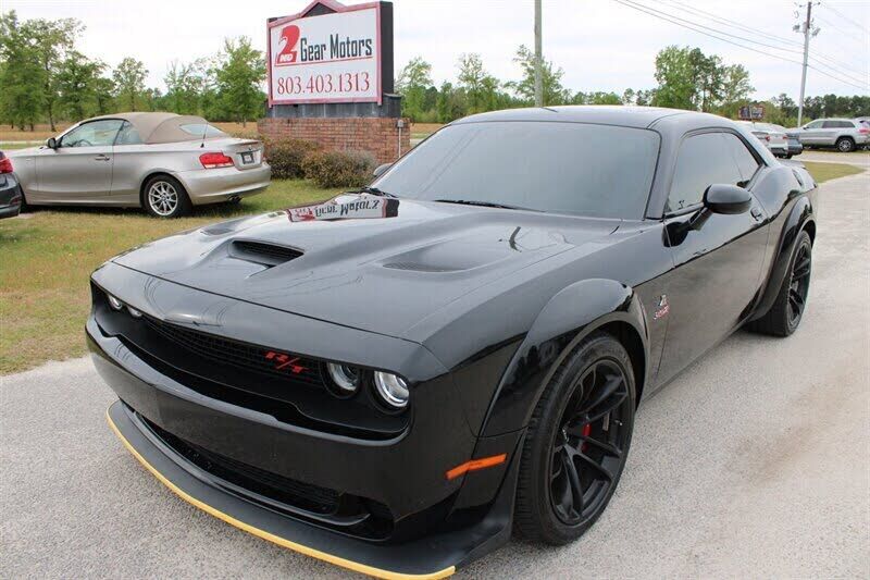 2020 DODGE Challenger