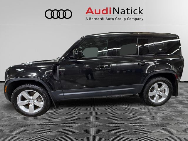 2024 LAND ROVER Defender