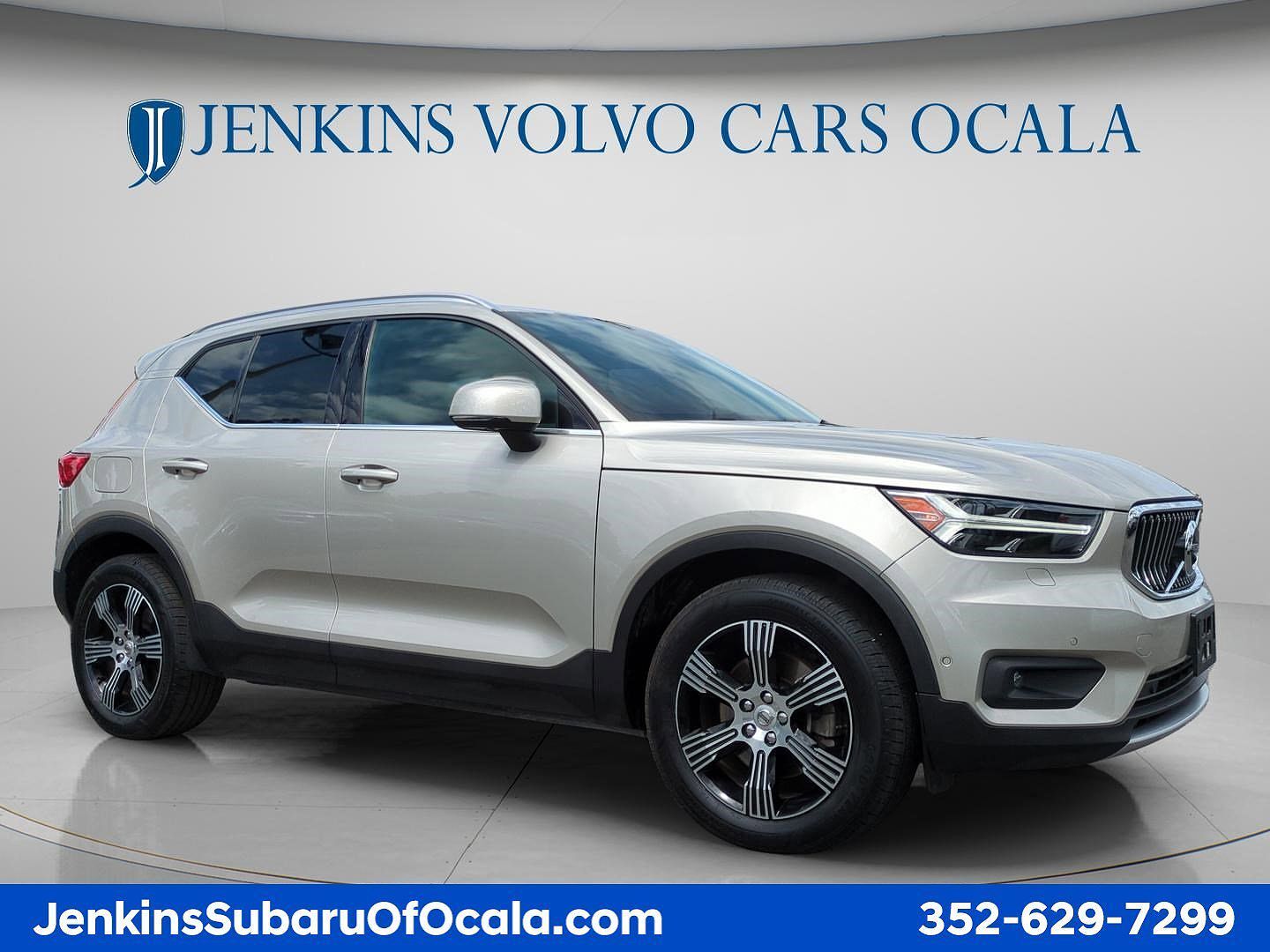 2019 VOLVO XC40
