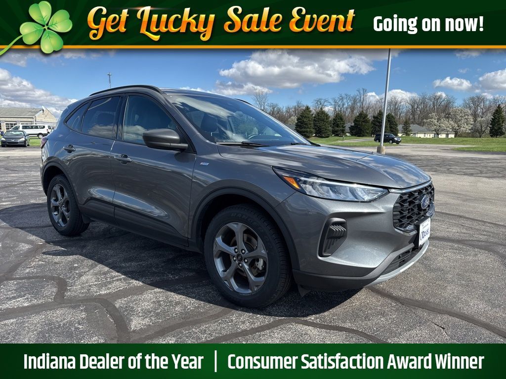 2025 FORD Escape