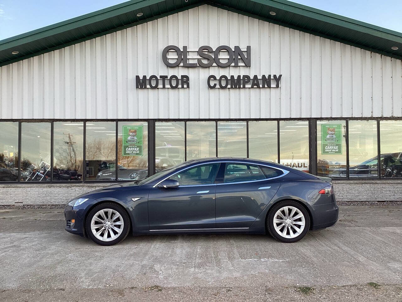 2016 TESLA Model S