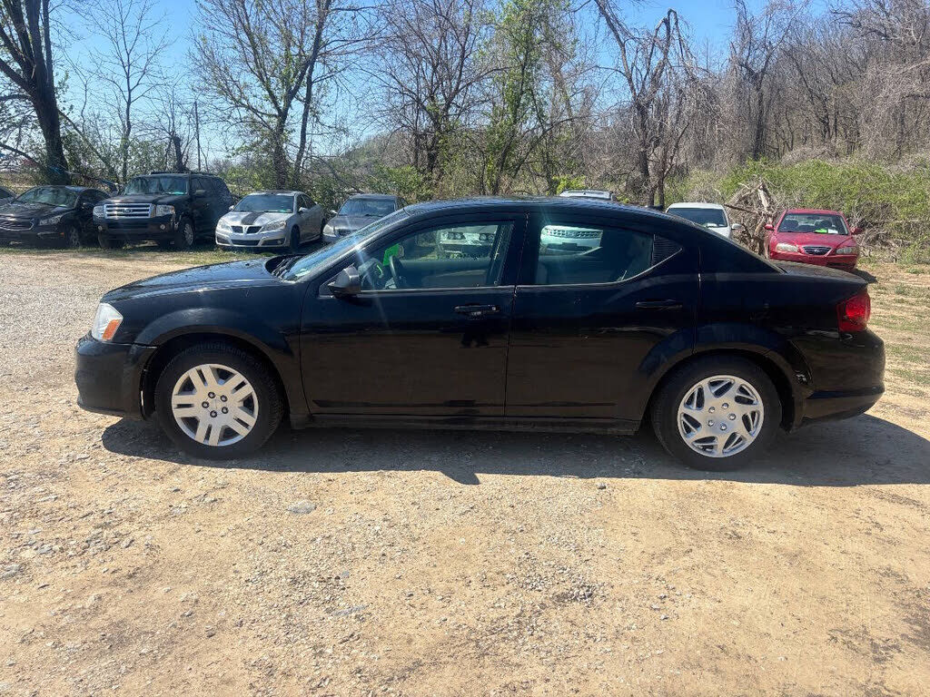 2011 DODGE Avenger