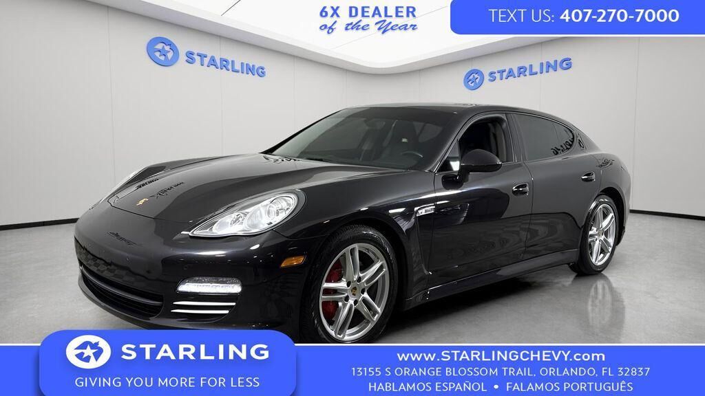 2013 PORSCHE Panamera
