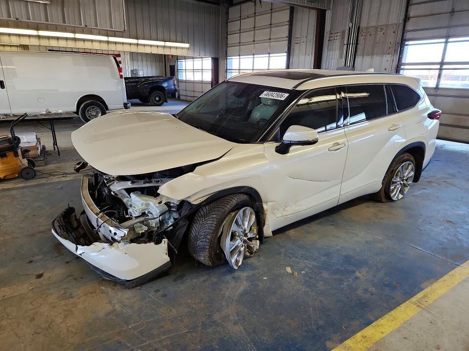 2020 TOYOTA Highlander