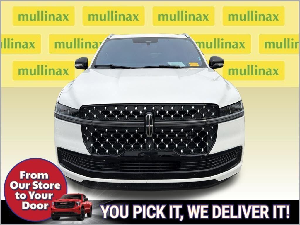 2025 LINCOLN Navigator