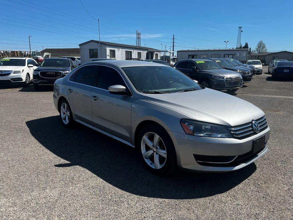 2014 VOLKSWAGEN Passat