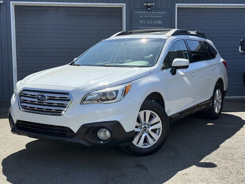 2016 SUBARU Outback