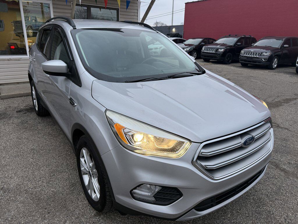 2017 FORD Escape