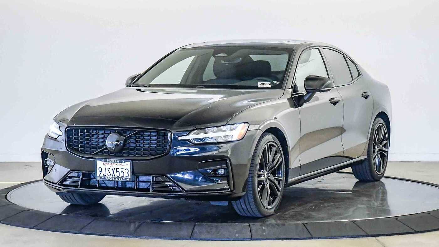 2024 VOLVO S60