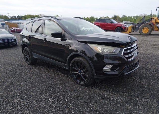 2017 FORD Escape