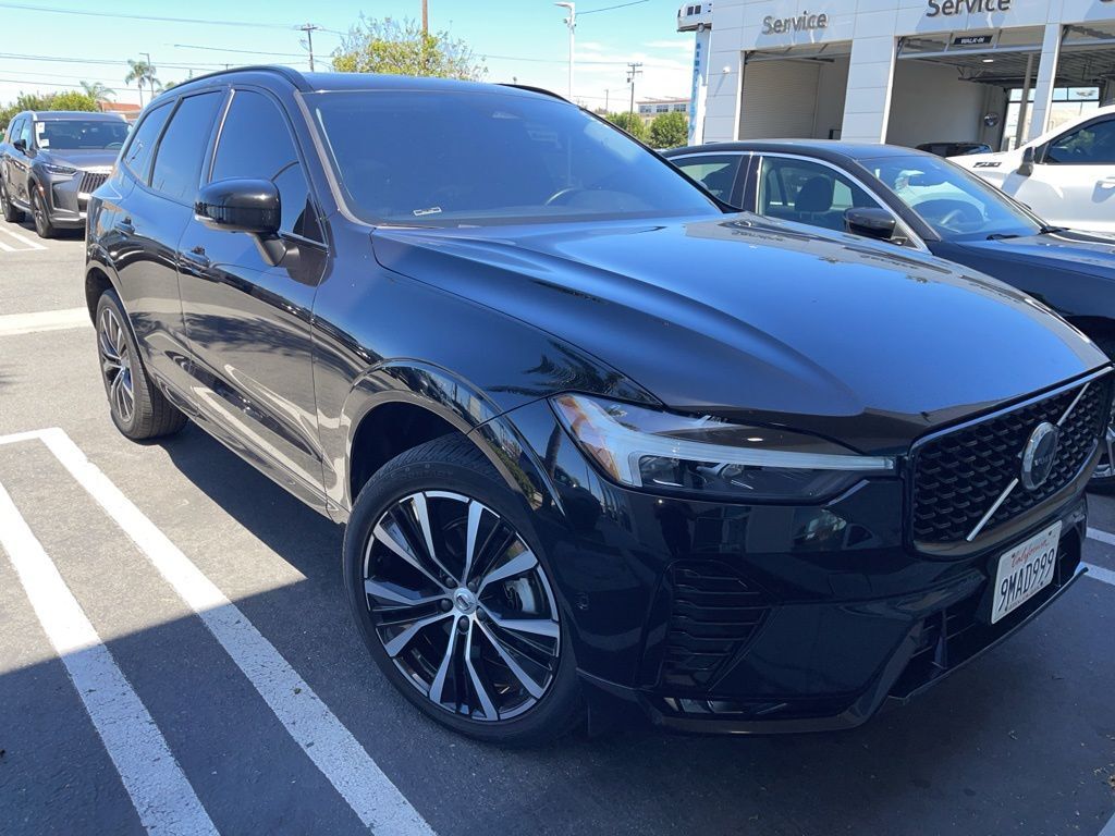 2024 VOLVO XC60