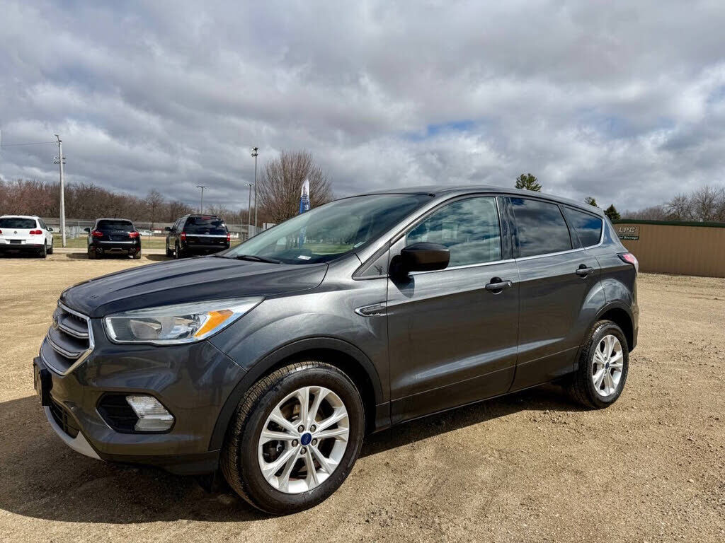 2017 FORD Escape